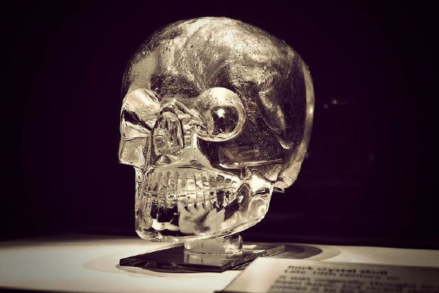 ob_a4ef8c_london-crystal-skull-1