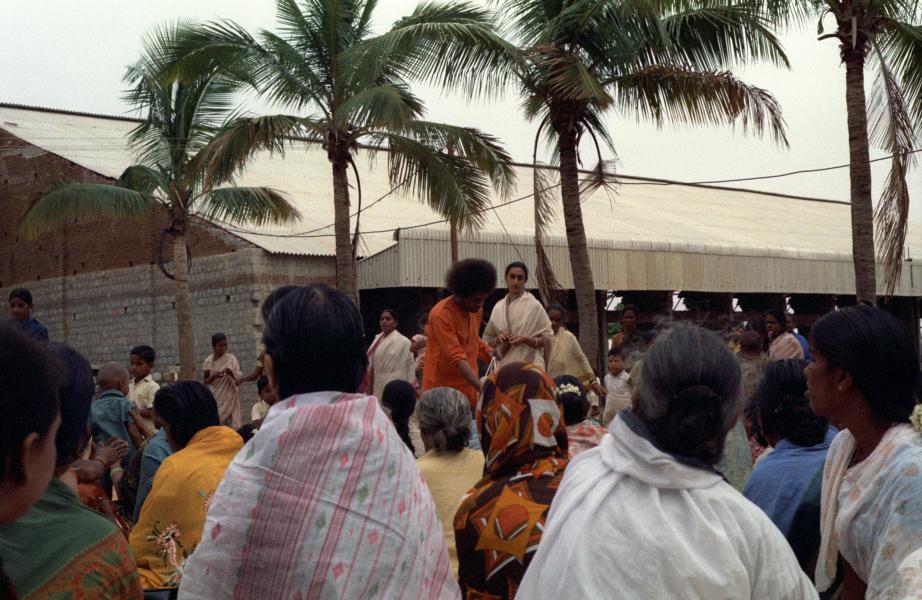 Poornachandra in construction Darshan